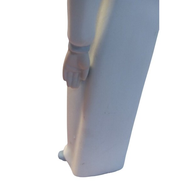 Lladro Porcelain Figurine Girl Reading Book Children in Nightshirts Matte Finish - Picture 5 of 13